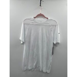 NWT Fabletics The Training Day T-Shirt Men's Medium White Tactical Cam Pullover